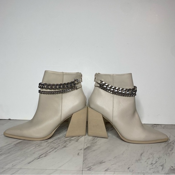 Steve Madden Tryout Leather Silver Chain Bootie 8 1/2 - Picture 7 of 15